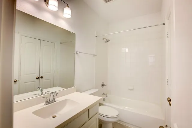 $2,395 | 144 Tierra Blanca Lane, Rhome, TX 76078