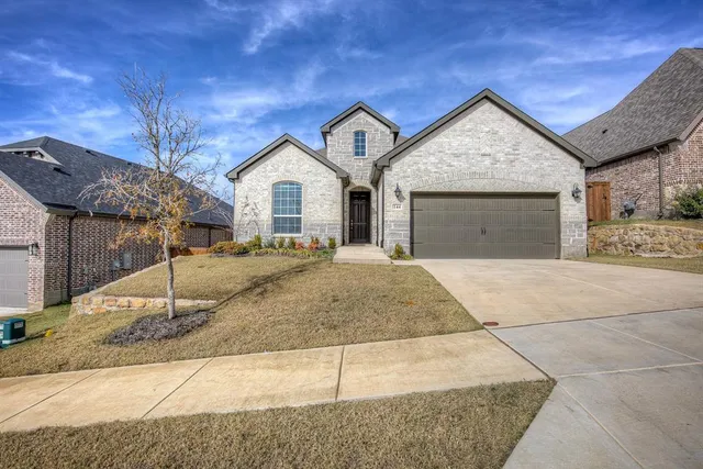 $2,395 | 144 Tierra Blanca Lane, Rhome, TX 76078