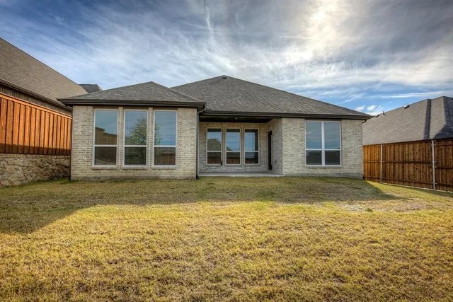$2,395 | 144 Tierra Blanca Lane, Rhome, TX 76078