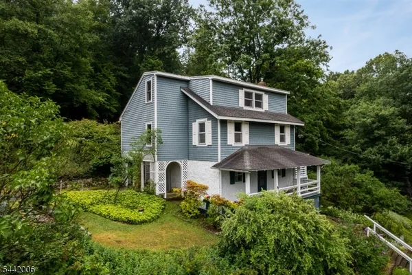 $525,000 | 271 West Valley Brook Road, Califon, NJ 07830