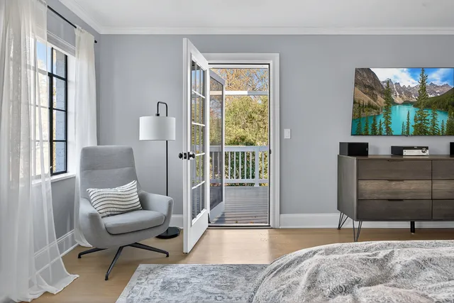 $2,100,000 | 1333 Tower Road, Winnetka, IL 60093