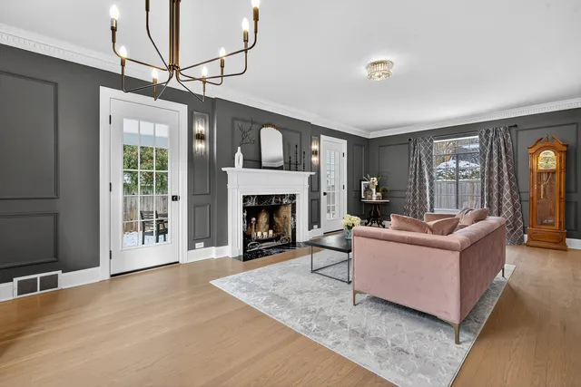 $2,100,000 | 1333 Tower Road, Winnetka, IL 60093