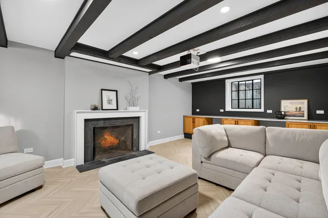 $2,100,000 | 1333 Tower Road, Winnetka, IL 60093