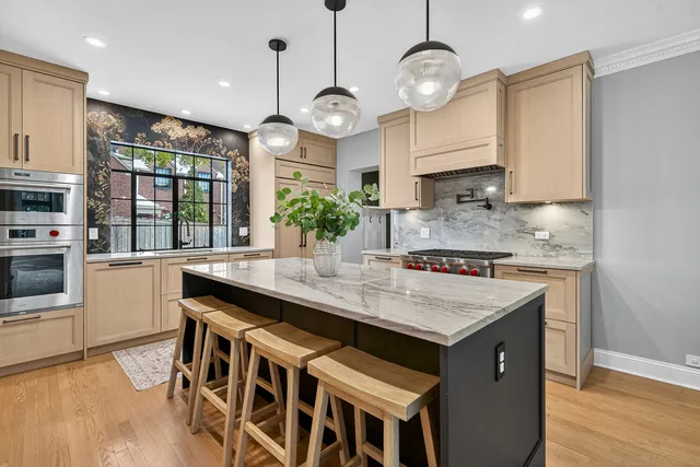 $2,100,000 | 1333 Tower Road, Winnetka, IL 60093