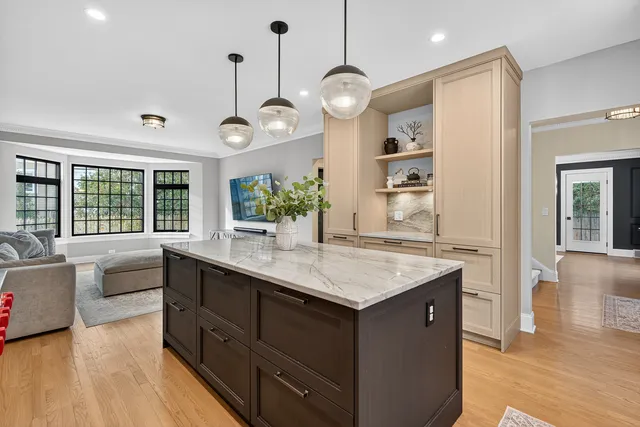 $2,100,000 | 1333 Tower Road, Winnetka, IL 60093