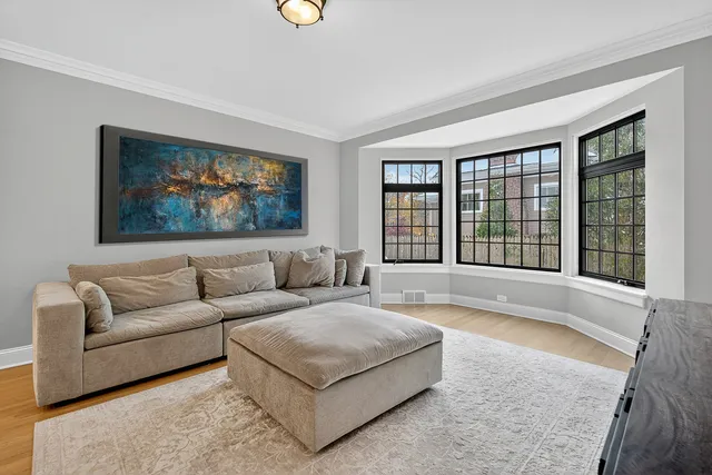 $2,100,000 | 1333 Tower Road, Winnetka, IL 60093