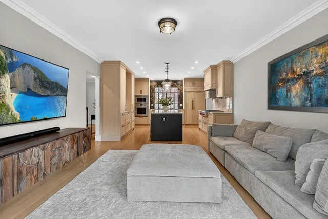 $2,100,000 | 1333 Tower Road, Winnetka, IL 60093