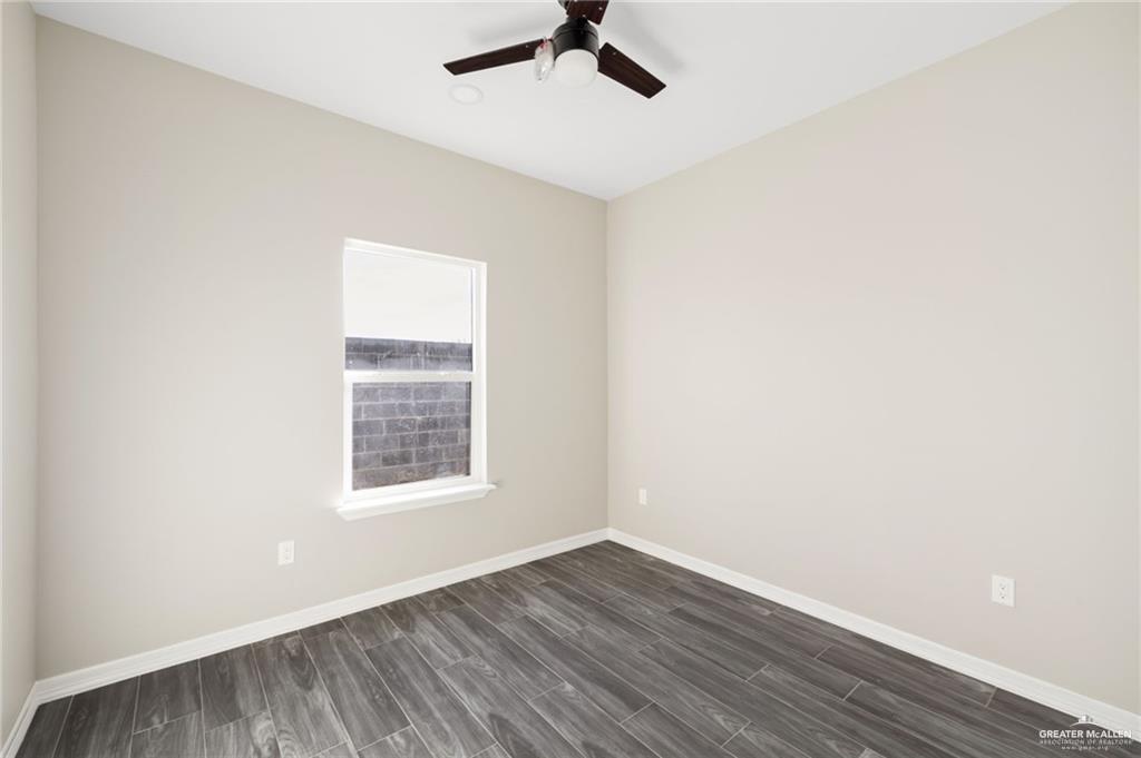 5701 Notre Dame Avenue, Unit 4 Mission, TX 78573 - Photo 10 of 13