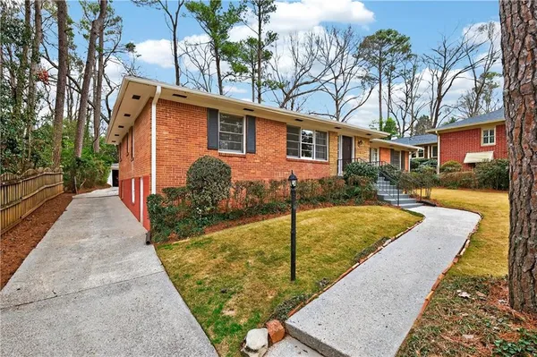 $775,000 | 827 Pinetree Drive, Decatur, GA 30030