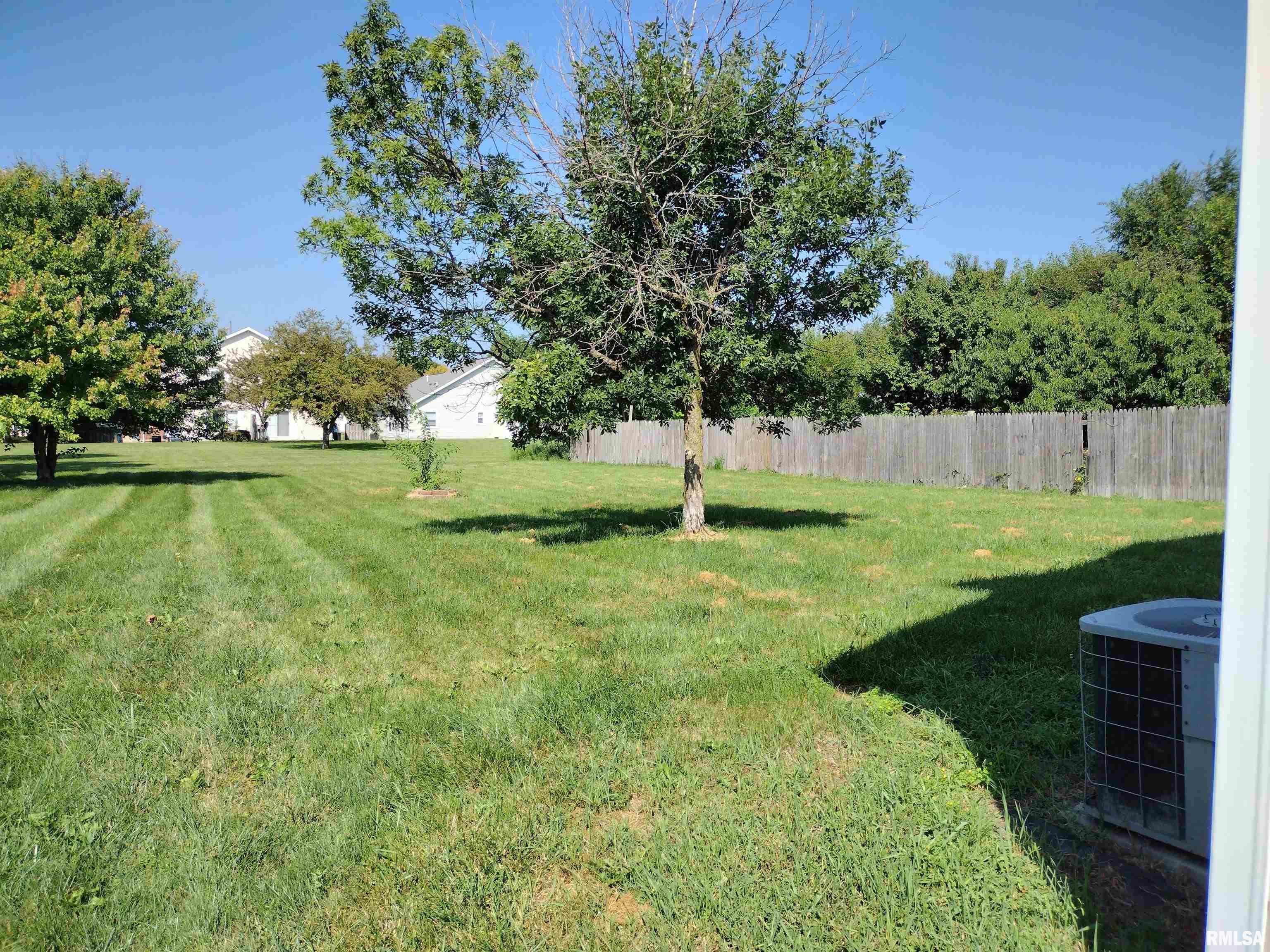421 North 13th Street Springfield, IL 62702 - Photo 17 of 19