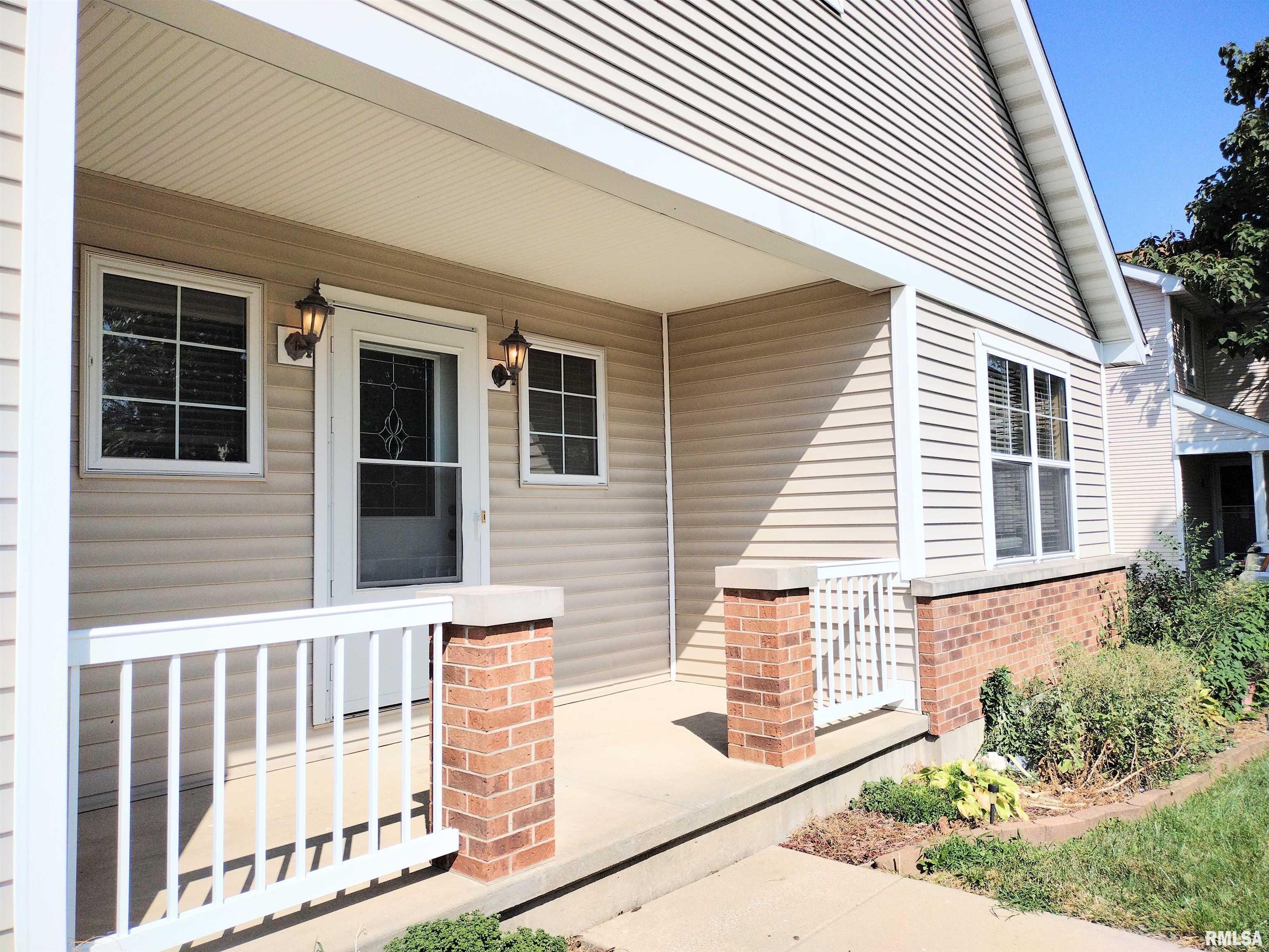 421 North 13th Street Springfield, IL 62702 - Photo 2 of 19