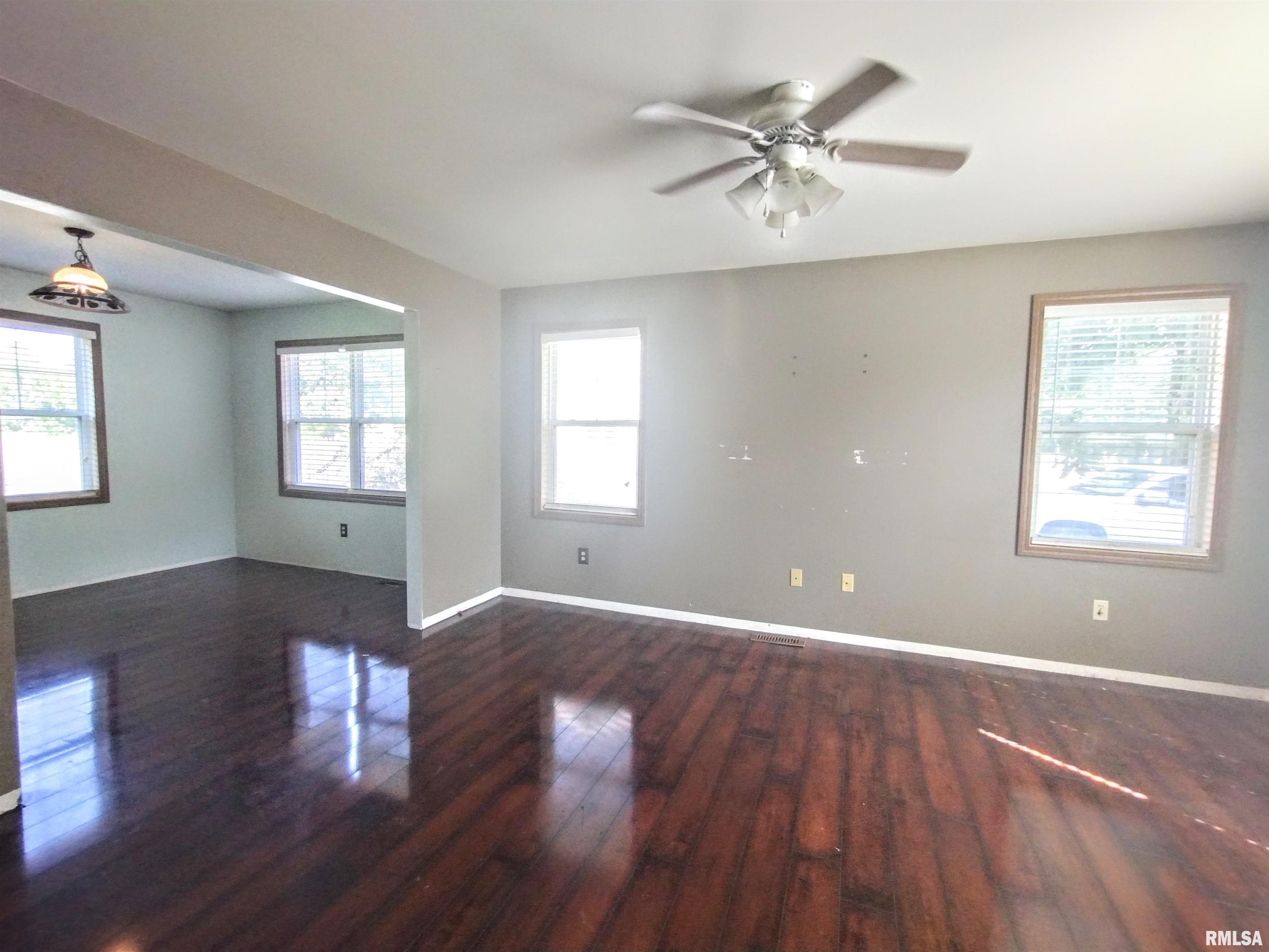 421 North 13th Street Springfield, IL 62702 - Photo 5 of 19