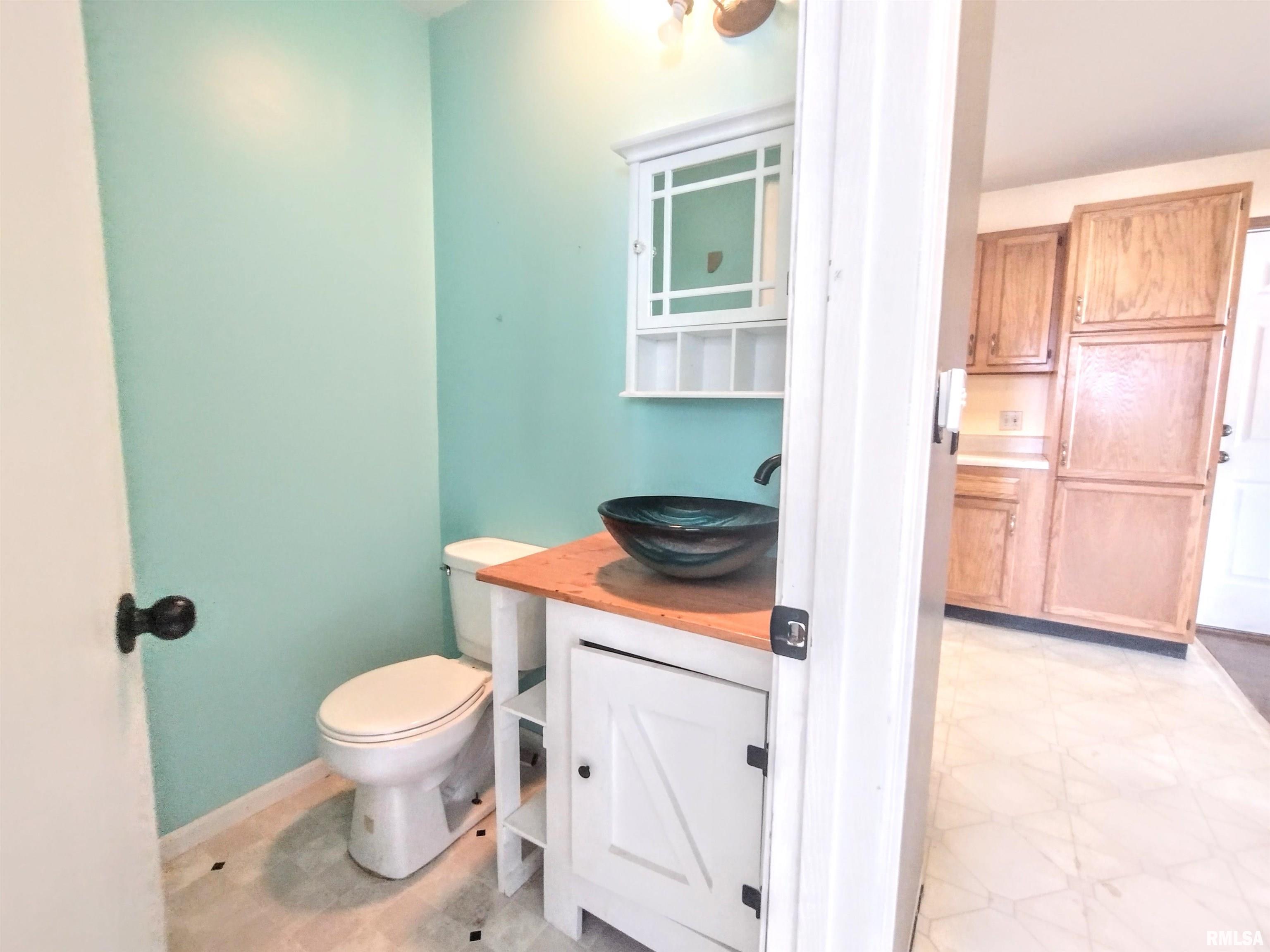421 North 13th Street Springfield, IL 62702 - Photo 10 of 19