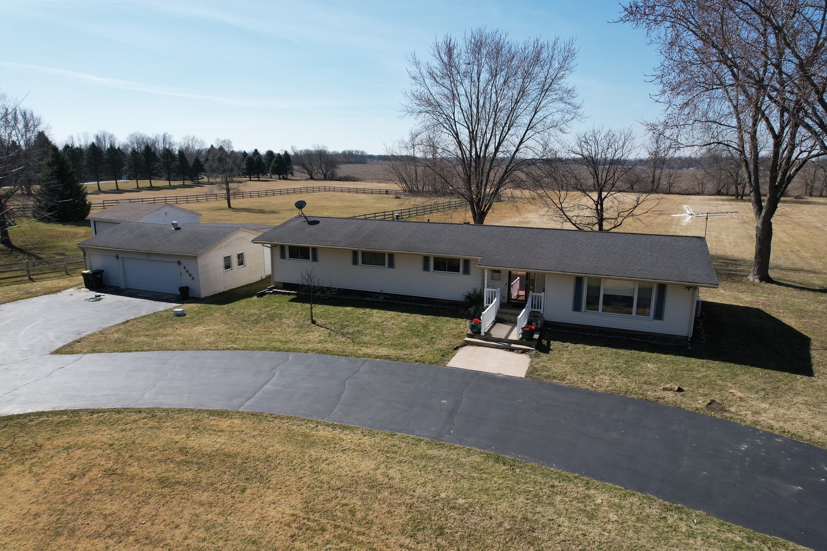 4605 South Ridgeway Road Ringwood, IL 60072 - Photo 17 of 25 a view of a swimming pool with lounge chair