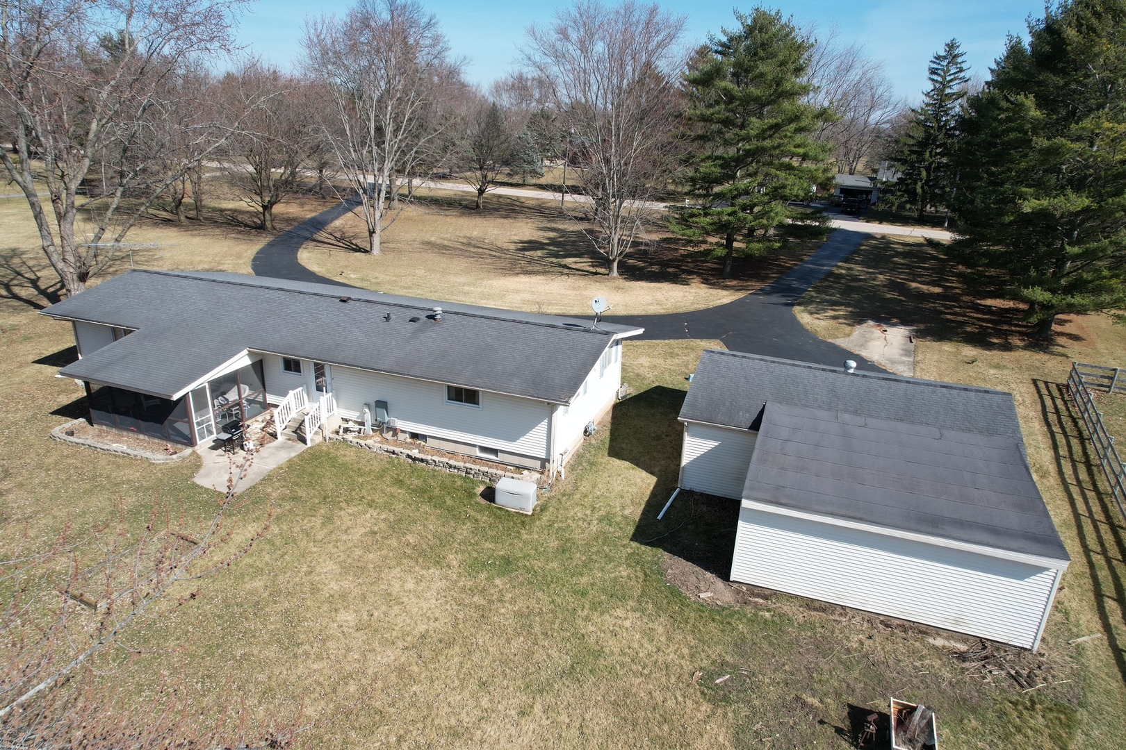 4605 South Ridgeway Road Ringwood, IL 60072 - Photo 2 of 25 a view of a house with a yard
