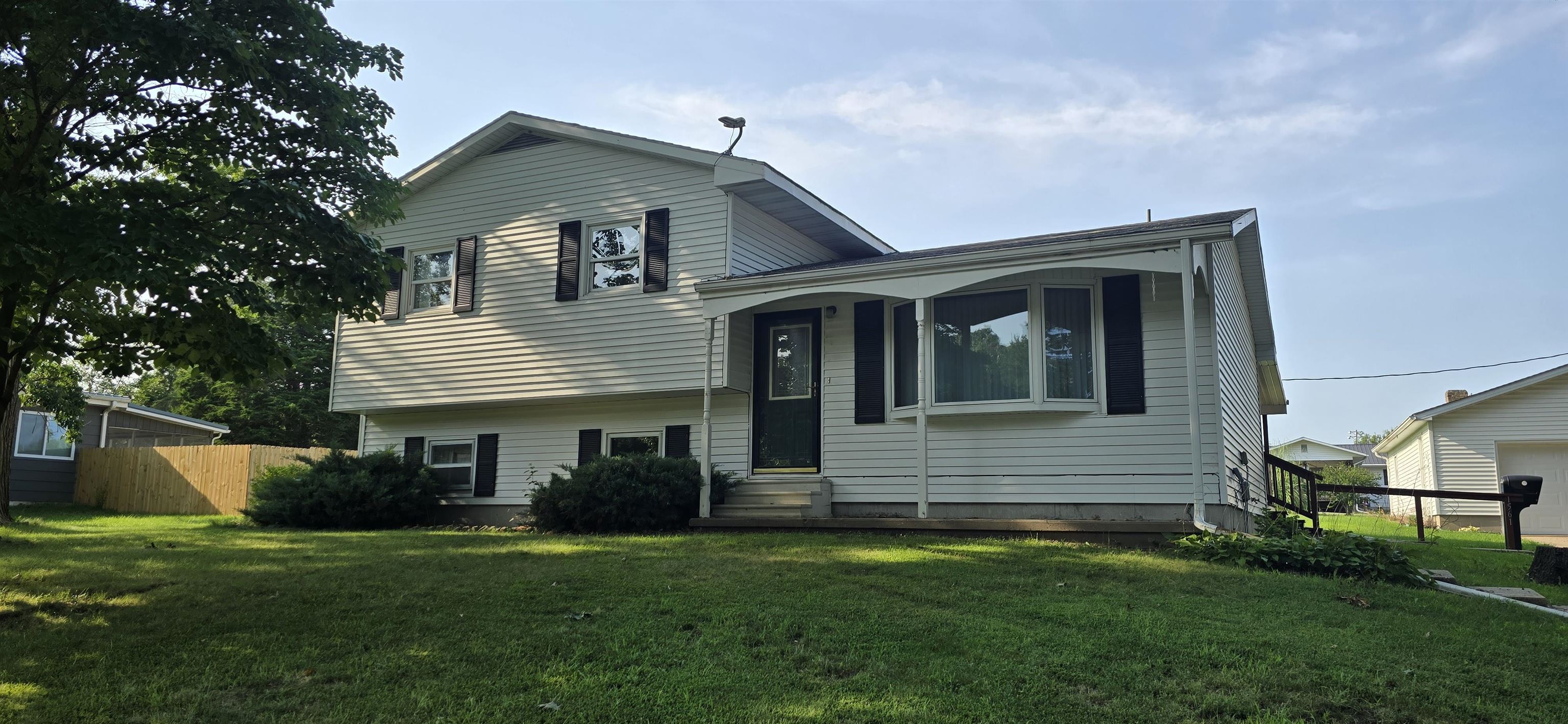 1561 Elm Street Hamilton, IL 62341 - Photo 1 of 19 Gallery Image 1