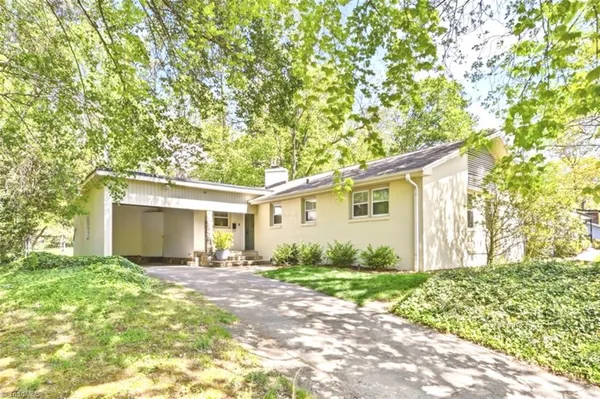 $415,000 | 3033 Kinnamon Road, Winston-Salem, NC 27104