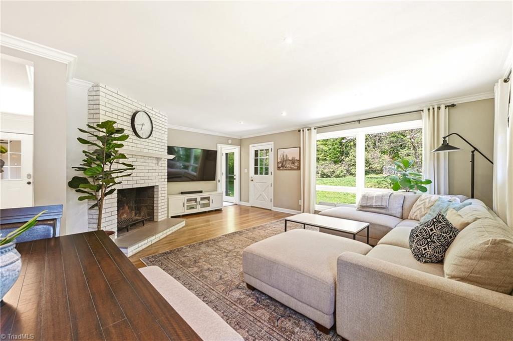 3033 Kinnamon Road Winston-Salem, NC 27104 - Photo 2 of 24