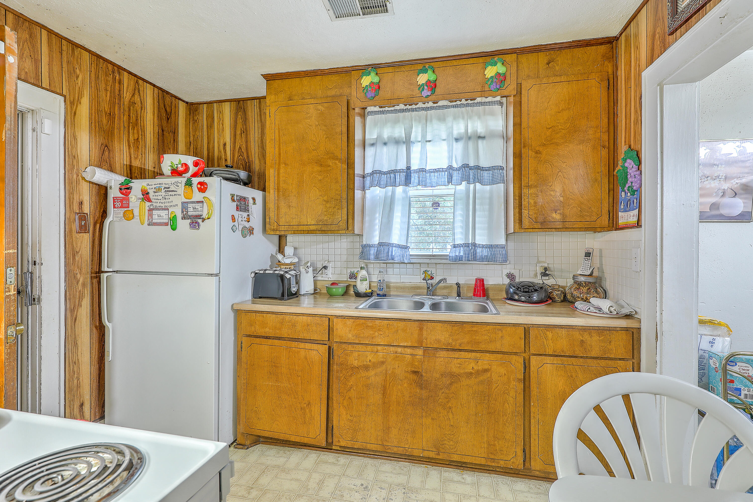 2685 Ranger Drive North Charleston, SC 29405 - Photo 13 of 26 kitchen