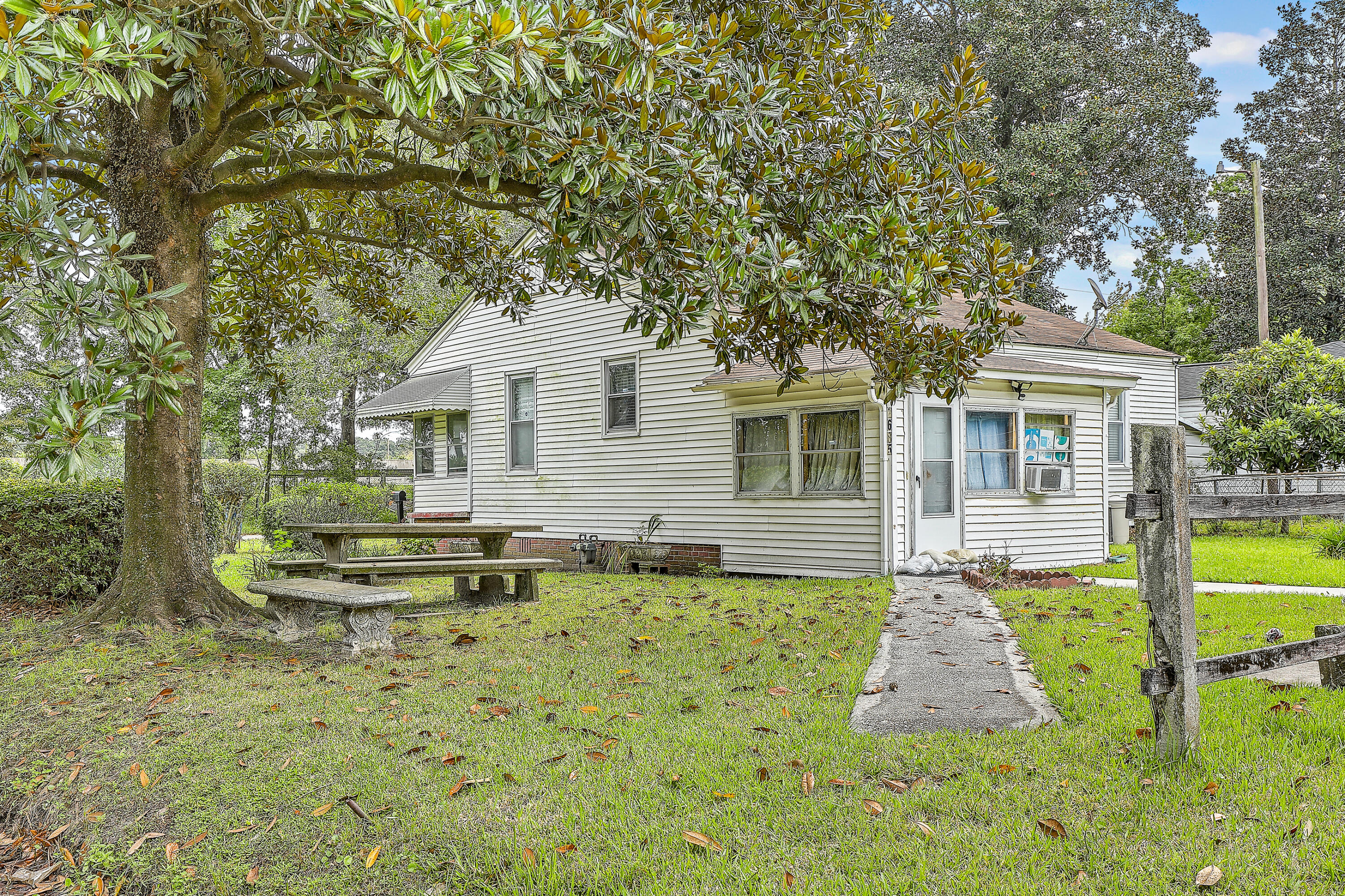 2685 Ranger Drive North Charleston, SC 29405 - Photo 23 of 26 corner lot