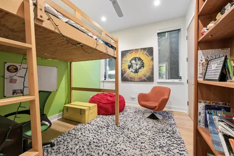 $6,500 | 5945 North Magnolia Avenue, Unit 101, Chicago, IL 60660