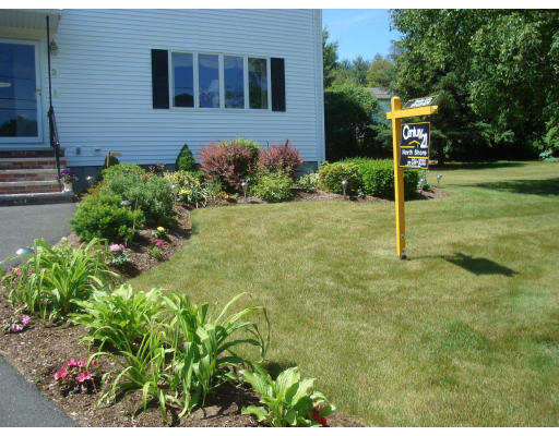 3 Robert Road Peabody, MA 01960 - Photo 8 of 21