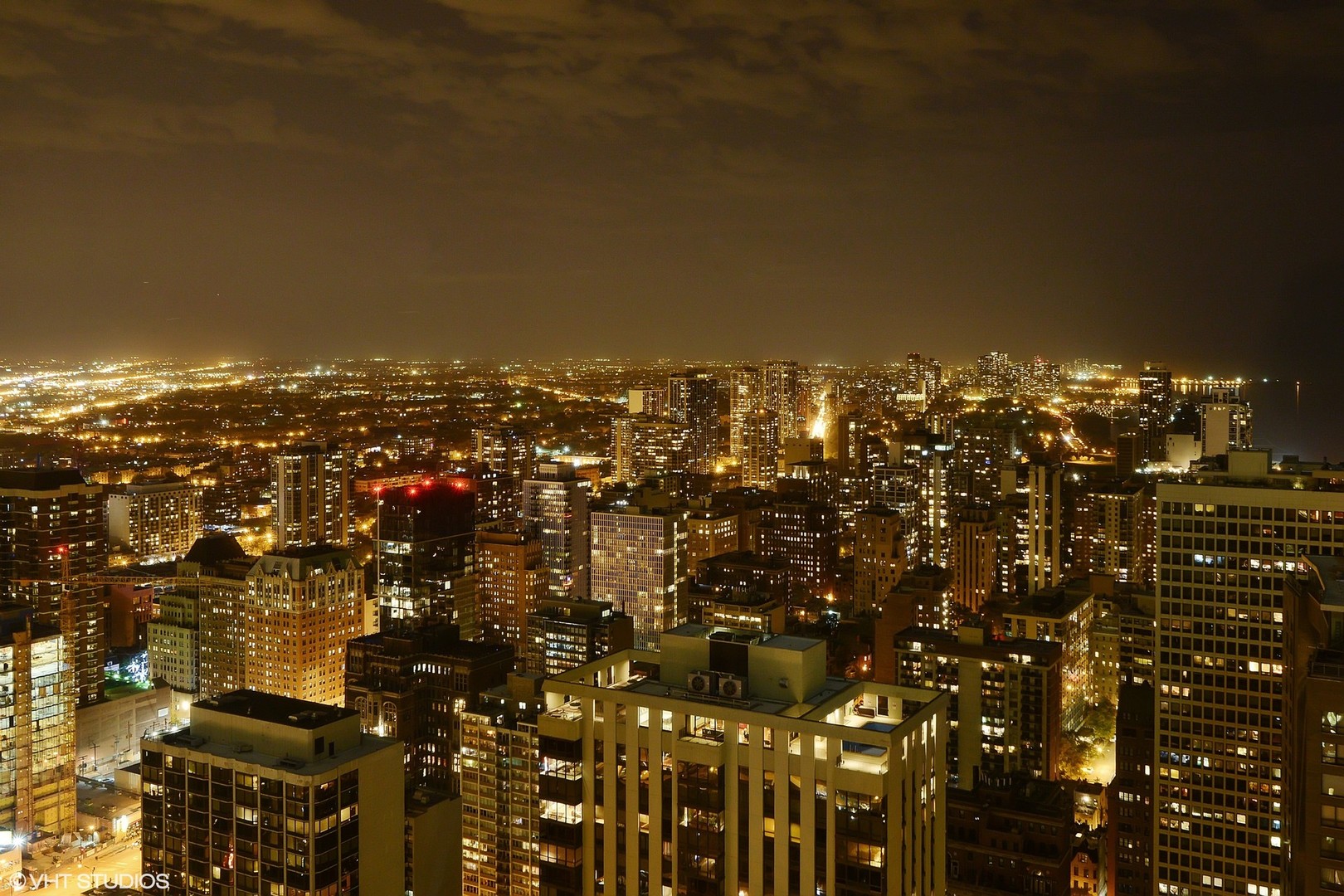 950 North Michigan Avenue, Unit 4003 Chicago, IL 60611 - Photo 21 of 28 a view of a city