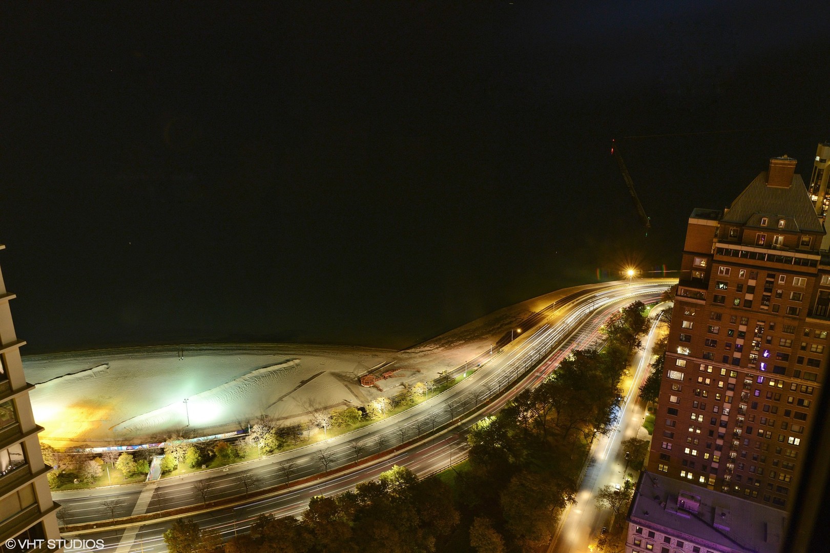 950 North Michigan Avenue, Unit 4003 Chicago, IL 60611 - Photo 23 of 28