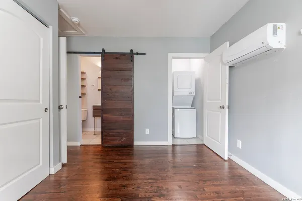 $1,050 | 1015 North Palmetto, Unit 3, San Antonio, TX 78202