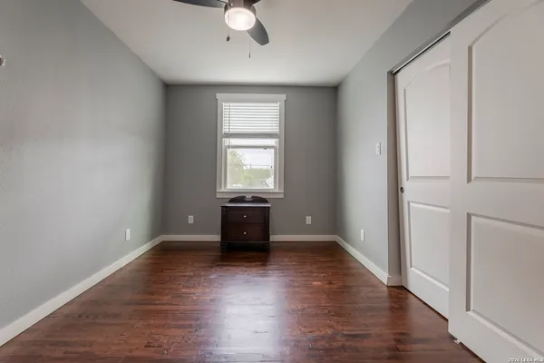 $1,050 | 1015 North Palmetto, Unit 3, San Antonio, TX 78202