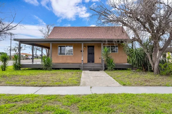 $395,000 | 430 South 6th Street, Fowler, CA 93625