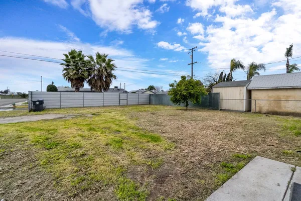 $395,000 | 430 South 6th Street, Fowler, CA 93625