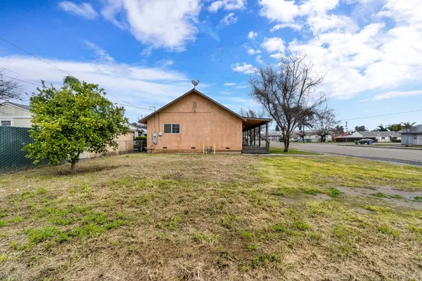 $395,000 | 430 South 6th Street, Fowler, CA 93625