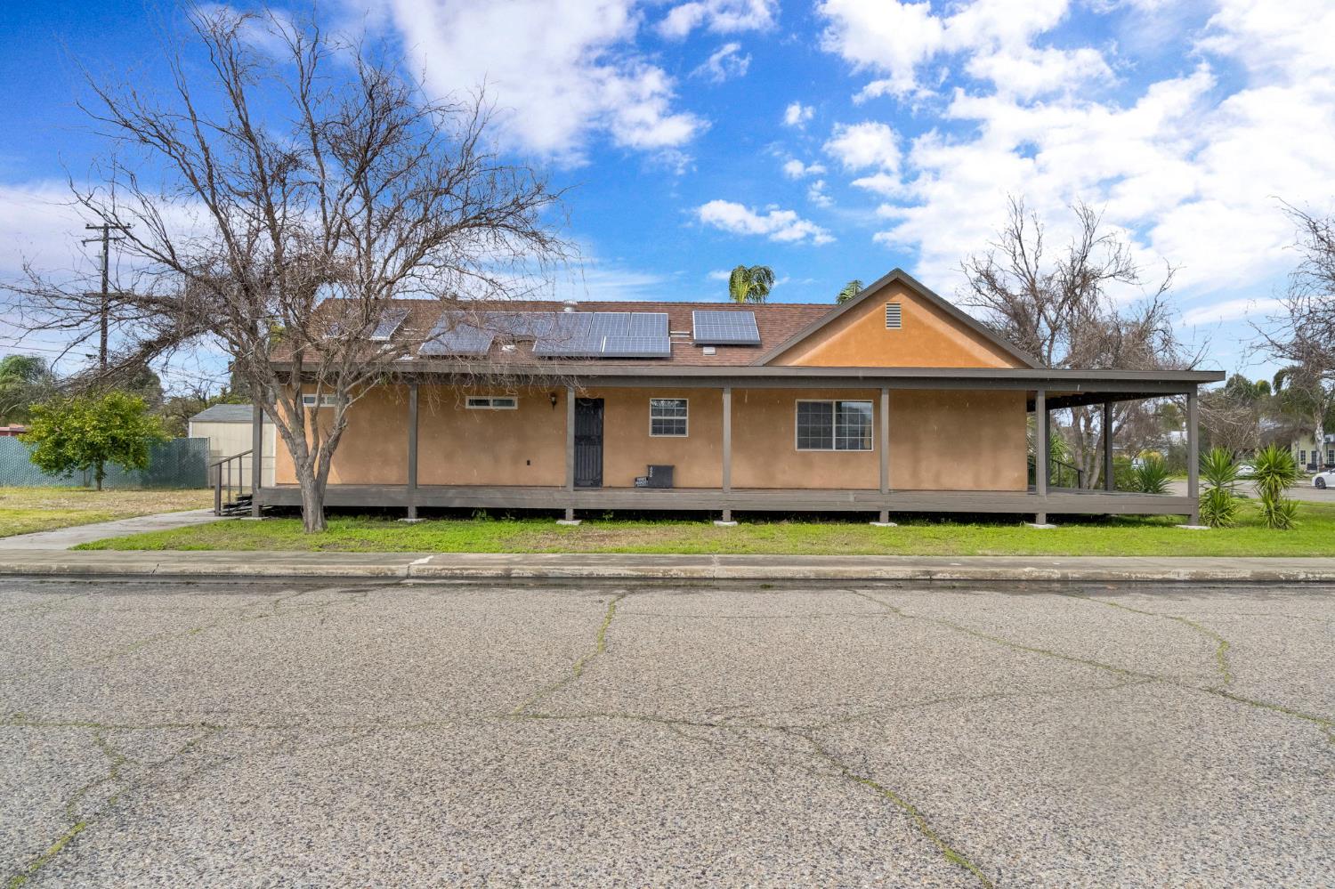 430 South 6th Street Fowler, CA 93625 - Photo 4 of 32