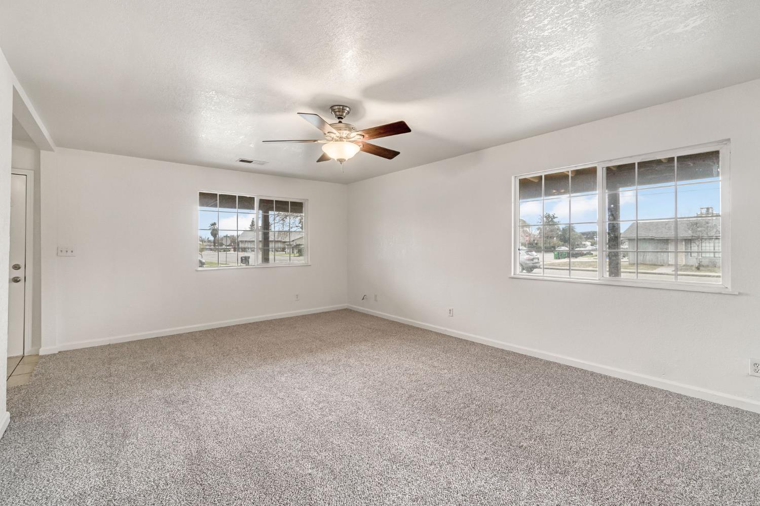 430 South 6th Street Fowler, CA 93625 - Photo 10 of 32