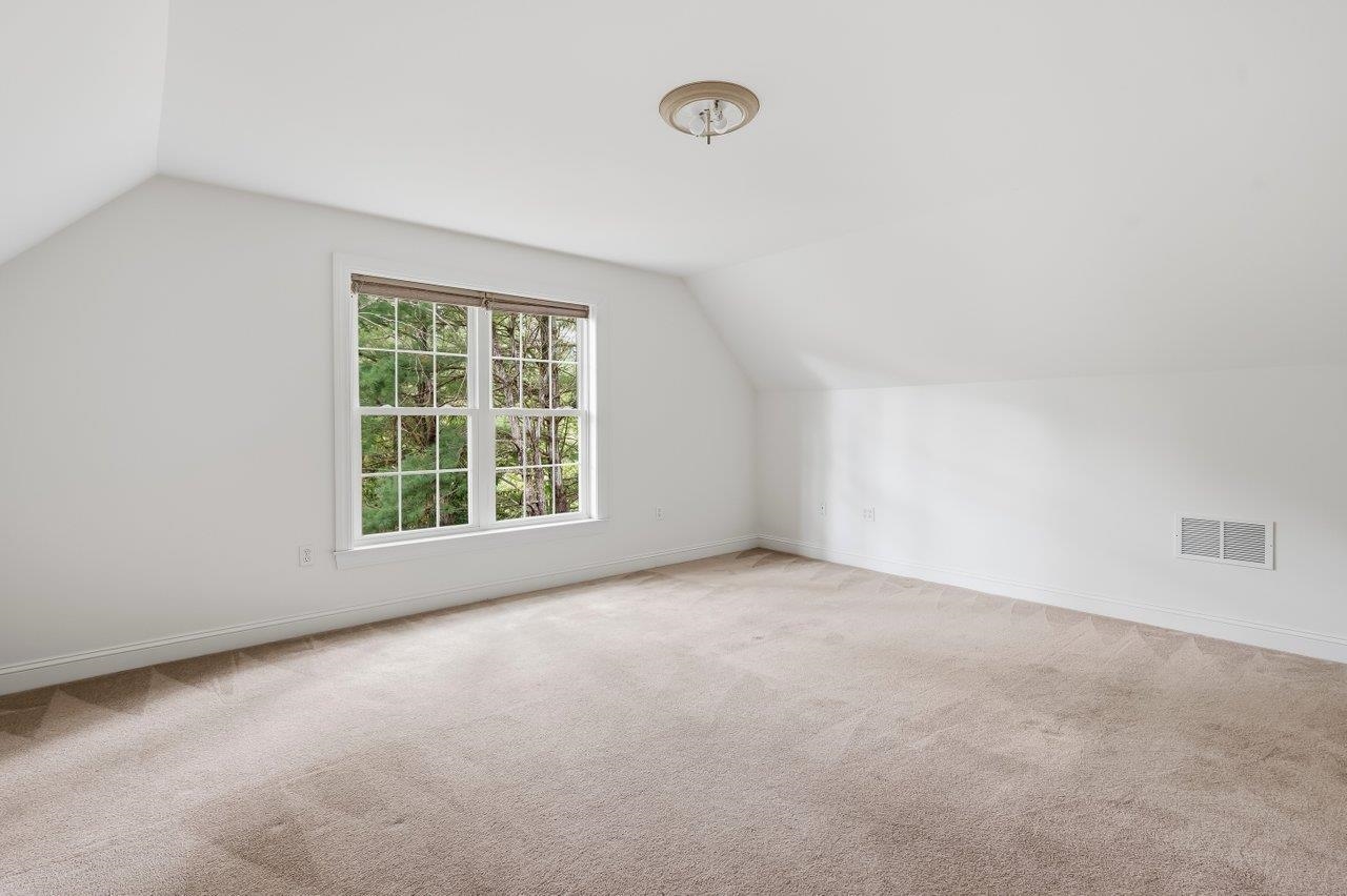 38 B Emerson Road Durham, NH 03824 - Photo 22 of 39 Gallery Image 22