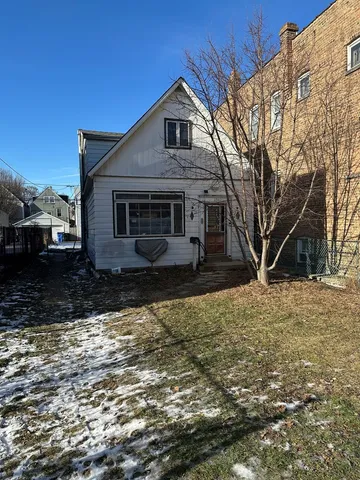 $349,000 | 2942 North Gresham Avenue, Chicago, IL 60618