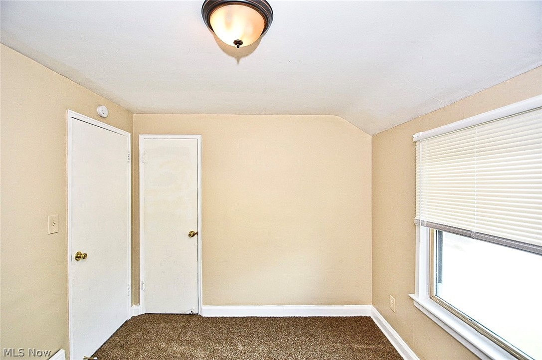 1154 Clifford Road Cleveland, OH 44121 - Photo 20 of 25