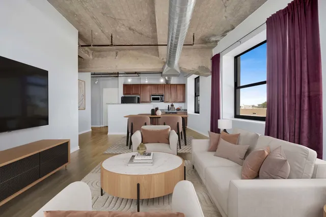 $299,999 | 1550 South Blue Island Avenue, Unit 403, Chicago, IL 60608