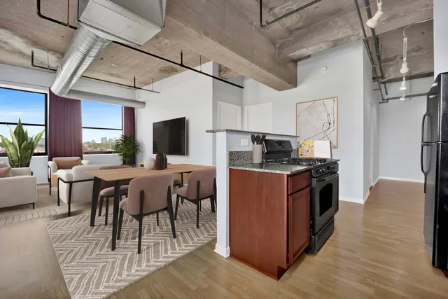 $299,999 | 1550 South Blue Island Avenue, Unit 403, Chicago, IL 60608