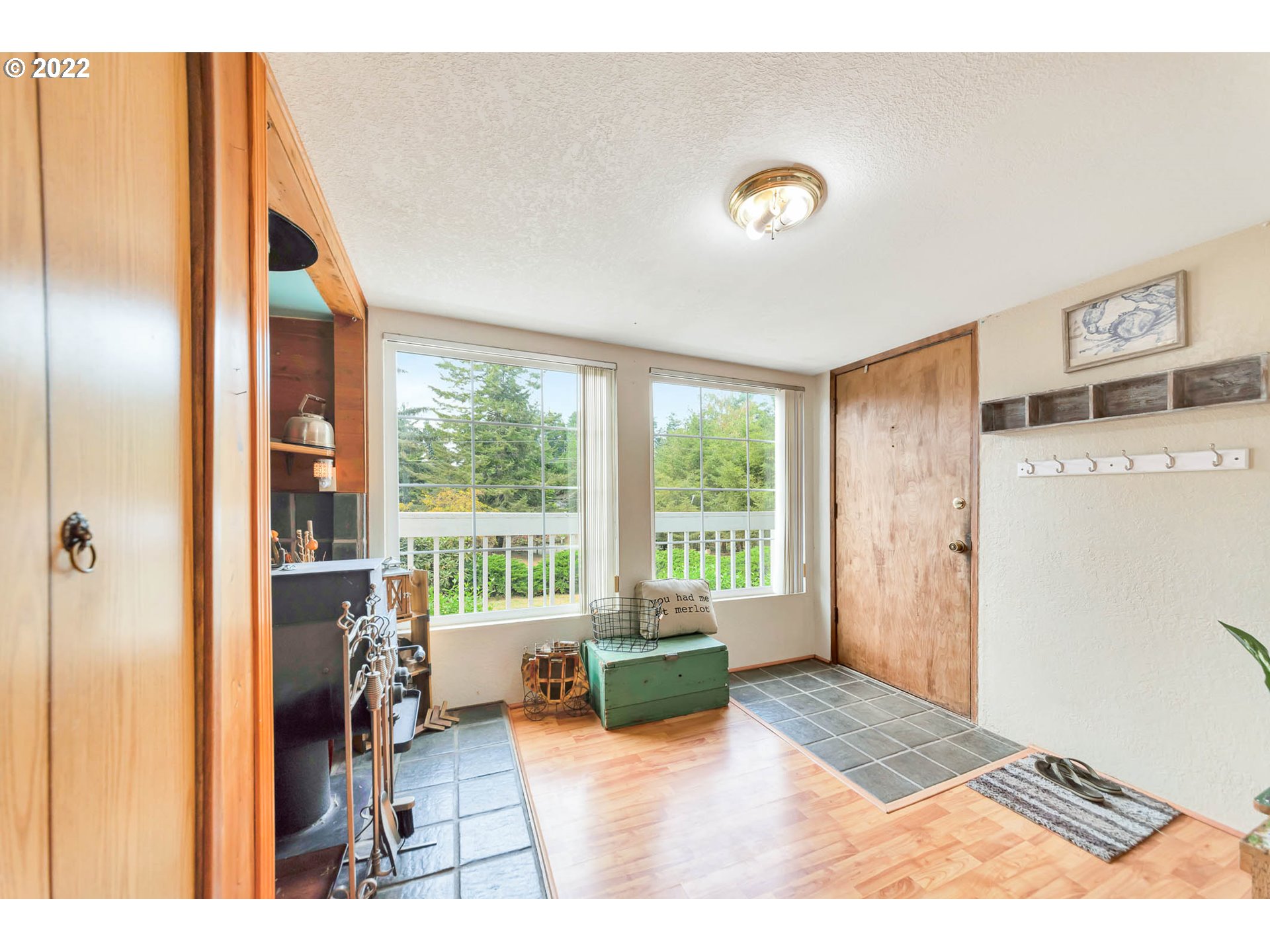 67991 Beaver Loop Road North Bend, OR 97459 - Photo 2 of 32 Gallery Image 2