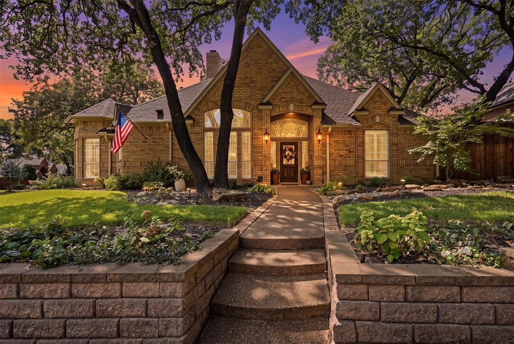 924 Ridge Court Keller, TX 76248 - Photo 5 of 40 Gallery Image 5