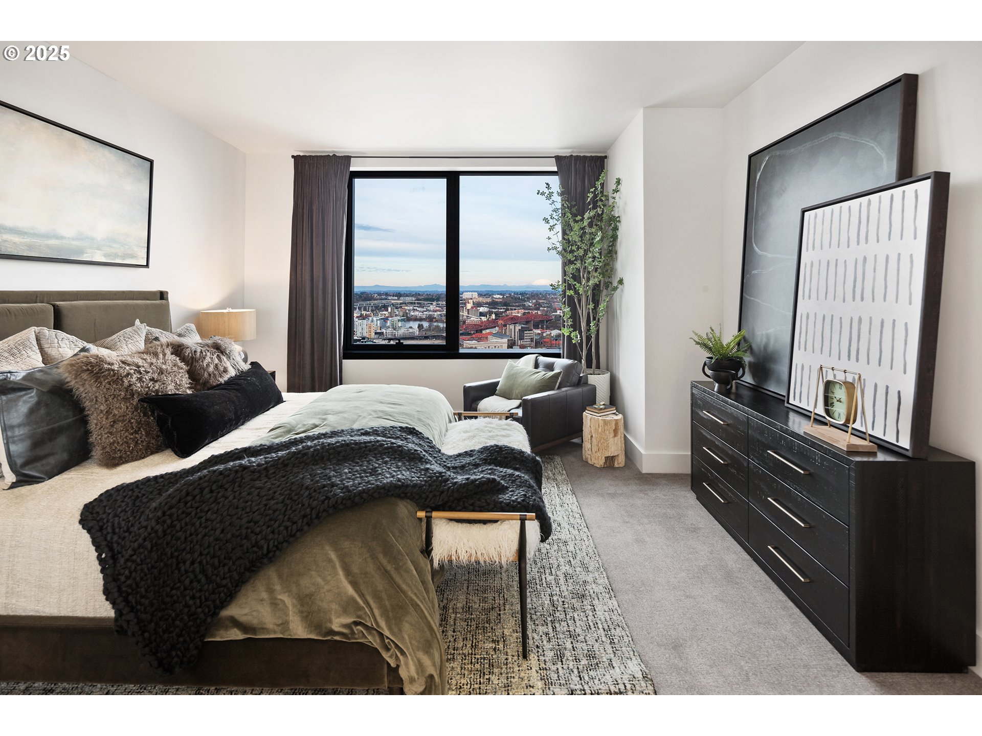 550 Southwest 10th Avenue, Unit 2306 Portland, OR 97205 - Photo 16 of 41