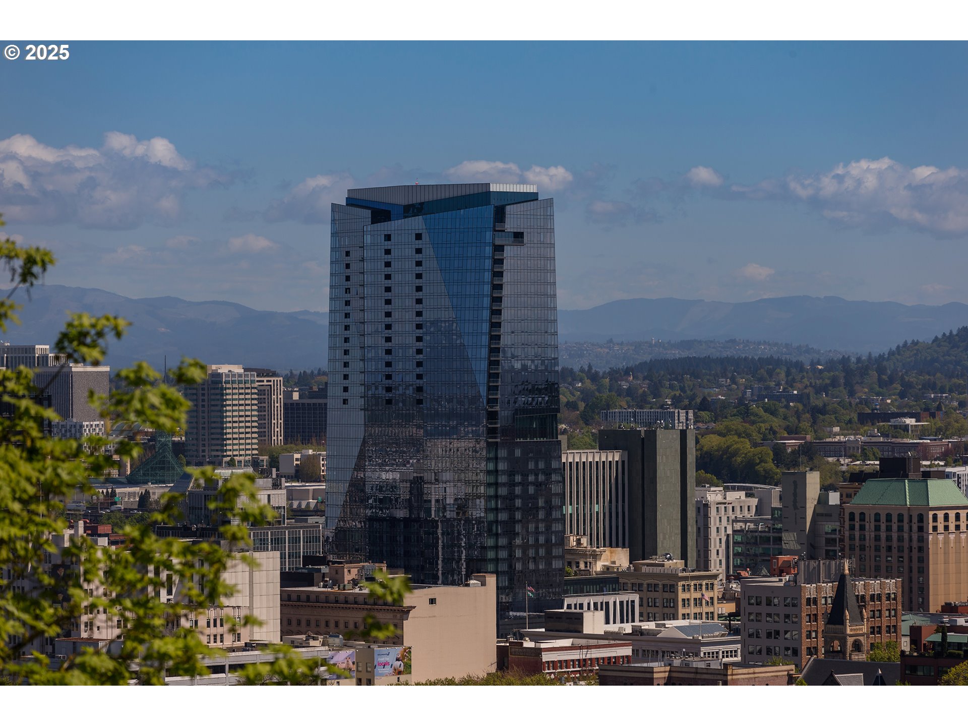 550 Southwest 10th Avenue, Unit 2306 Portland, OR 97205 - Photo 41 of 41