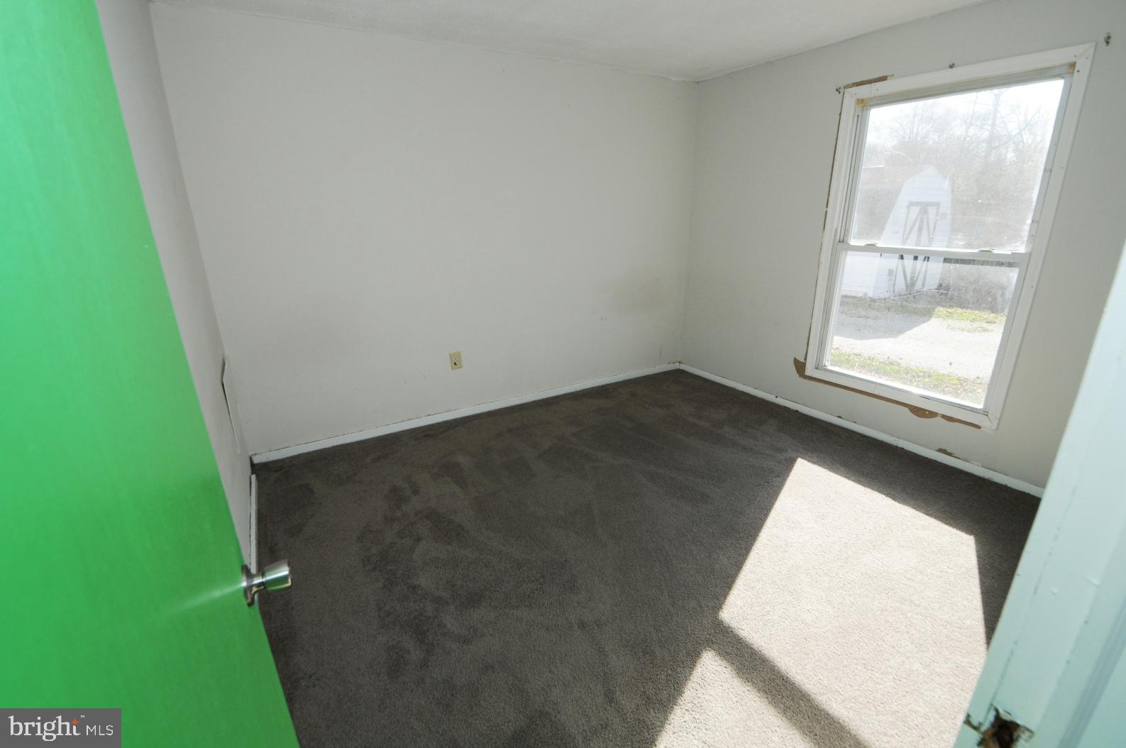 8093 Solley Road Pasadena, MD 21122 - Photo 13 of 14 Gallery Image 13