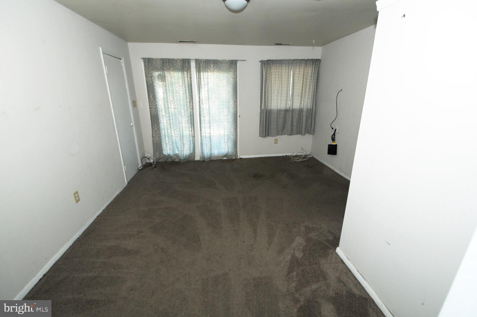 8093 Solley Road Pasadena, MD 21122 - Photo 7 of 14 Gallery Image 7