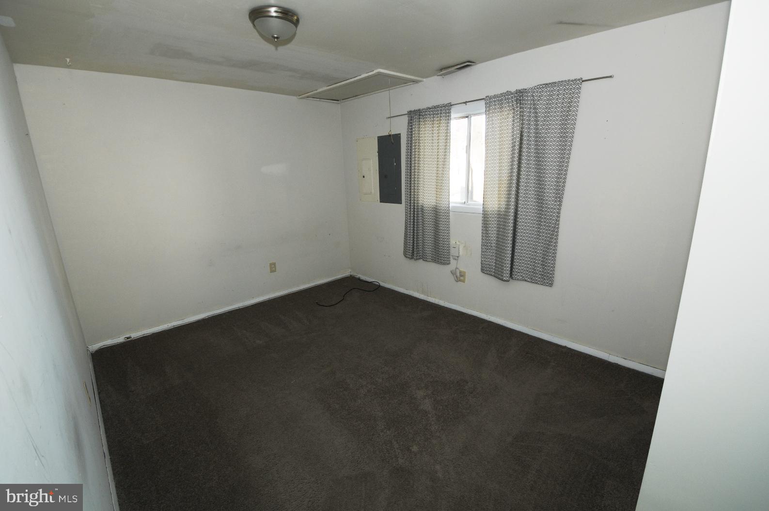 8093 Solley Road Pasadena, MD 21122 - Photo 10 of 14 Gallery Image 10