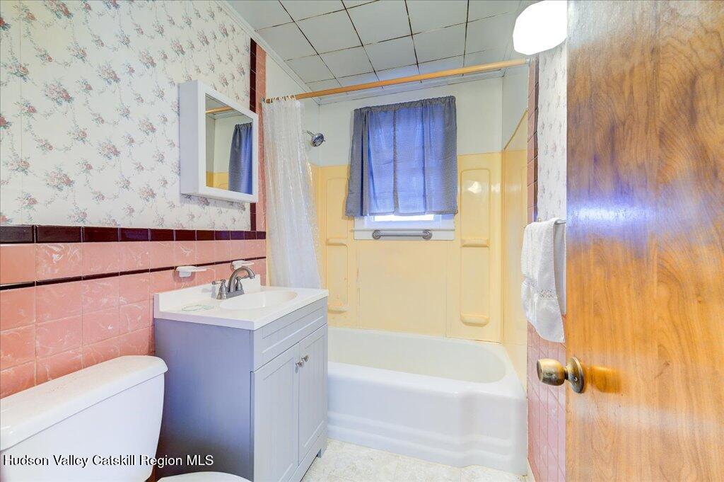 2492 Old Kings Road Catskill, NY 12414 - Photo 18 of 40 21-e (2)