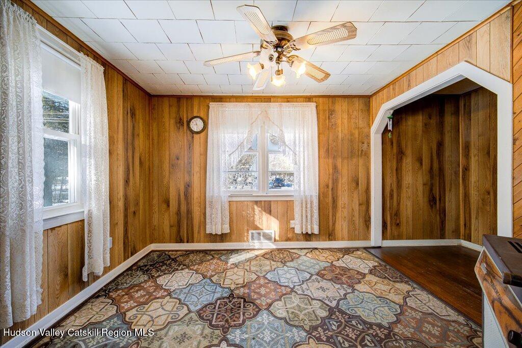 2492 Old Kings Road Catskill, NY 12414 - Photo 6 of 40 09-a (1)