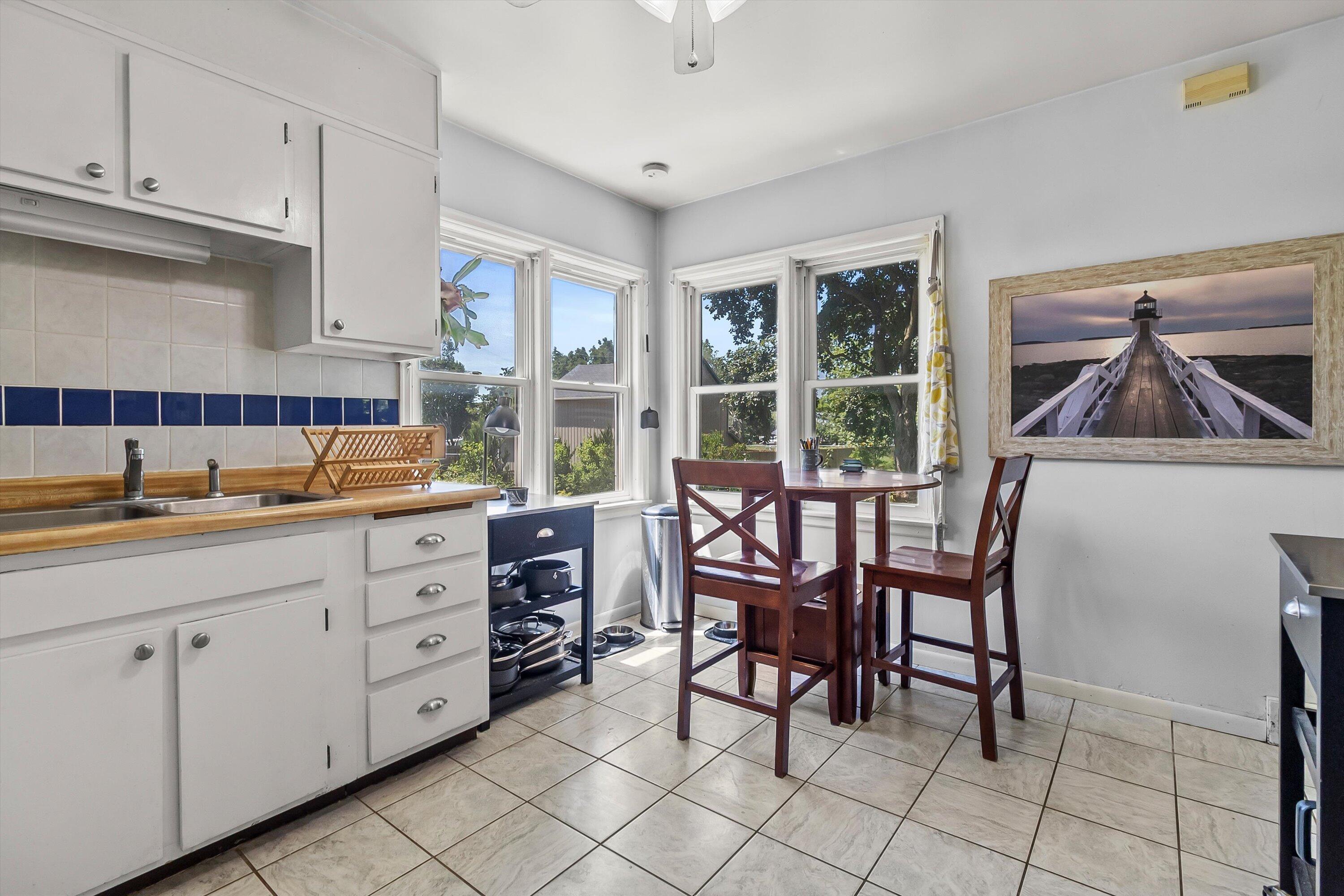 225 Nelson Street Sharon, WI 53585 - Photo 7 of 26 09-E6A3733